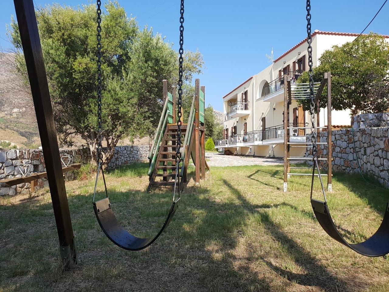 Domaine Papakonstantis Apartments To Let Skoutárion Zewnętrze zdjęcie