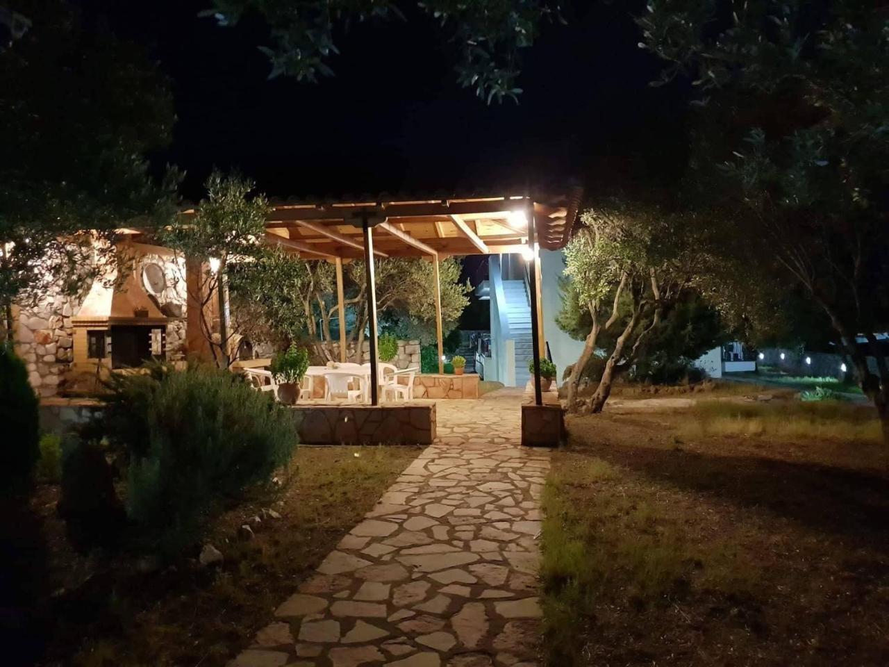 Domaine Papakonstantis Apartments To Let Skoutárion Zewnętrze zdjęcie